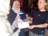 Cerita Tukang Sablon yang Dibantu Andre Rosiade Lunasi Tunggakan Biaya Sekolah Anak