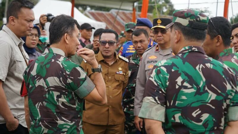 Bupati Tanah Datar Pastikan Kesiapan Penyambutan Presiden di Lokasi Pengungsian