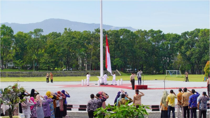 Berbatik Nasional, Civitas Akademika UNAND Gelar Upacara Hardiknas