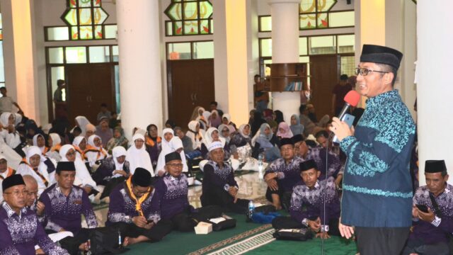 Wako Padang Lepas 386 Calon Jemaah Haji Kloter Pertama
