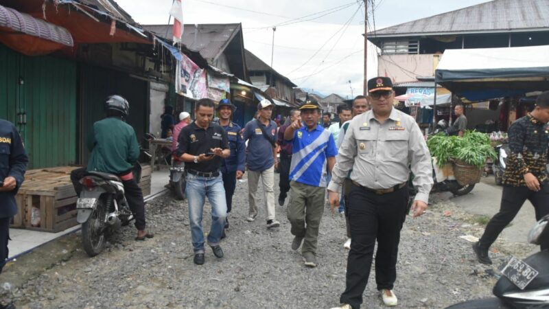 Pj Wako Padang Andree Algamar Pastikan Jalan Pasar Lubuk Buaya Segera Diperbaiki