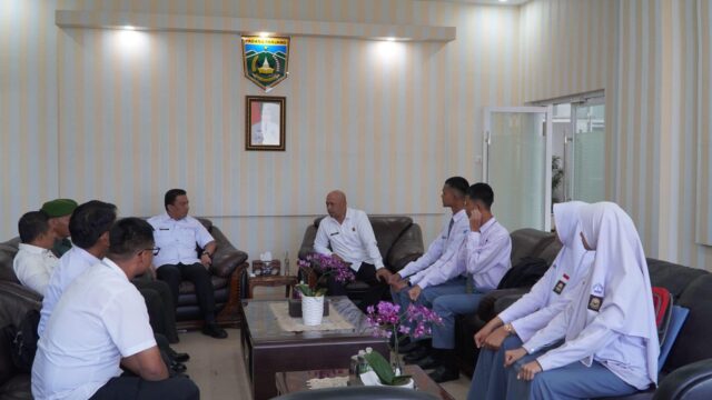 Empat pelajar Padang Panjang bakal mengikuti seleksi Pasukan Pengibar Bendera Pusaka (Paskibraka) tingkat Provinsi Sumatra Barat (Sumbar).