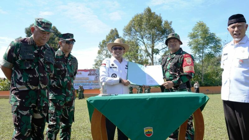 Tentara Manunggal Membangun Nagari Sambangi Tanah Datar