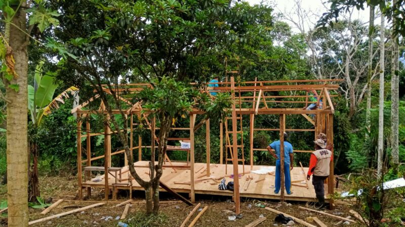 Sebanyak 25 unit hunian sementara untuk pengungsi banjir bandang di beberapa kecamatan di Tanah Datar akan dibangun oleh FRPB