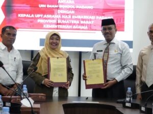 Universitas Islam Negeri (UIN) Imam Bonjol Padang menjalin kerja sama dengan UPT Asrama Haji Embarkasi Padang. Penandatanganan MoU