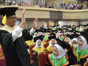 1.500 Siswa SD Tahfidz Al Quran se Kota Padang Diwisuda