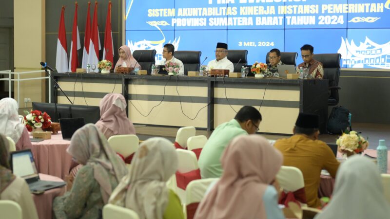 Targetkan Raih Indeks SAKIP Predikat A, Sekda Hansastri Minta OPD Pemprov Sumbar Maksimalkan Peran