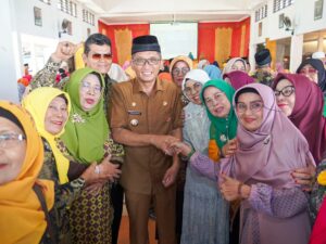 Wako Hendri Septa Sampaikan Capaian Pembangunan Padang di Halal Bihalal PWRI