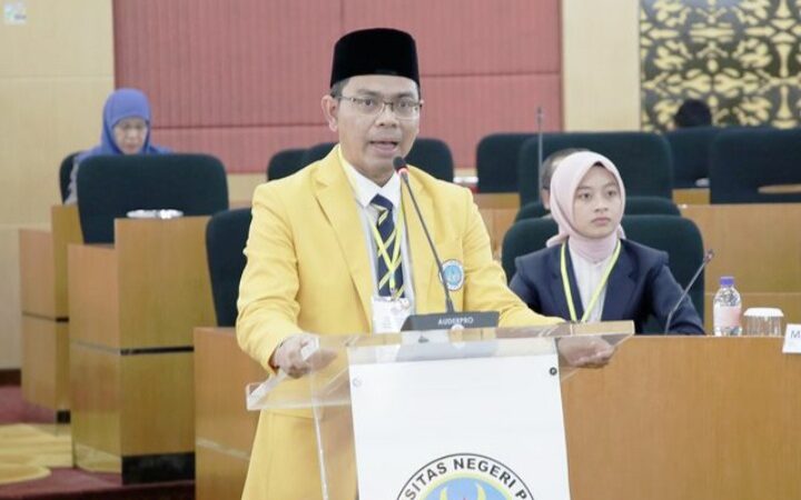 Dekan Fakultas Teknik, Krismadinata, terpilih sebagai Rektor Universitas Negeri Padang (UNP) periode 2024-2029. Ia terpilih dalam pemilihan
