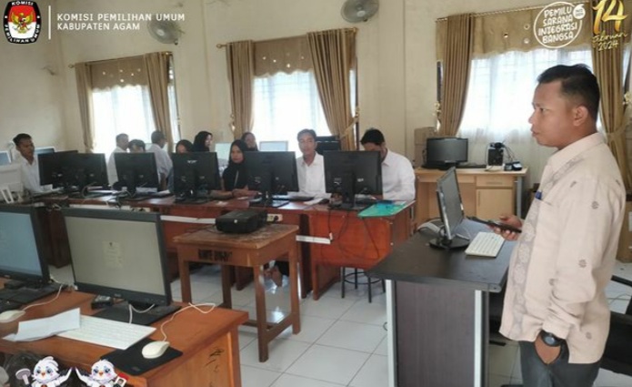 Sebanyak 238 calon Panitia Pemilihan Kecamatan (PPK) Pilkada Agam lulus seleksi tertulis. Sebelumnya, seleksi tertulis ini dilaksanakan