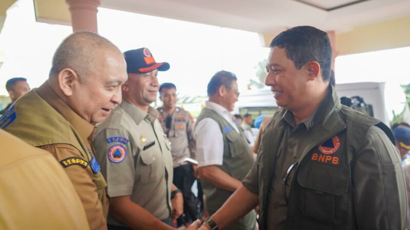 Tugas Perdana, Plh Wako Padang Dampingi Kunjungan Kepala BNPB Tinjau Bencana Sumbar