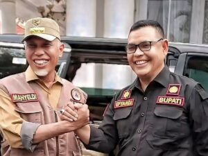 Pilgub Sumbar 2024: Mahyeldi Teratas di 4 Lembaga Survei, Epyardi Melejit