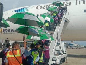 Sebanyak 7.573 jemaah sudah melunasi Biaya Perjalanan Ibadah Haji (Bipih) bagi jemaah reguler1446 H/2025 M pada hari pertama,