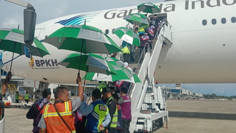 Sebanyak 7.573 jemaah sudah melunasi Biaya Perjalanan Ibadah Haji (Bipih) bagi jemaah reguler1446 H/2025 M pada hari pertama,