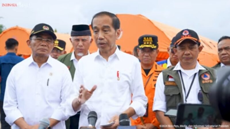 Jokowi mengatakan, bahwa akibat bencana banjir bandang yang melanda Sumbar beberap waktu lalu, menyebabkan 625 rumah warga mengalami