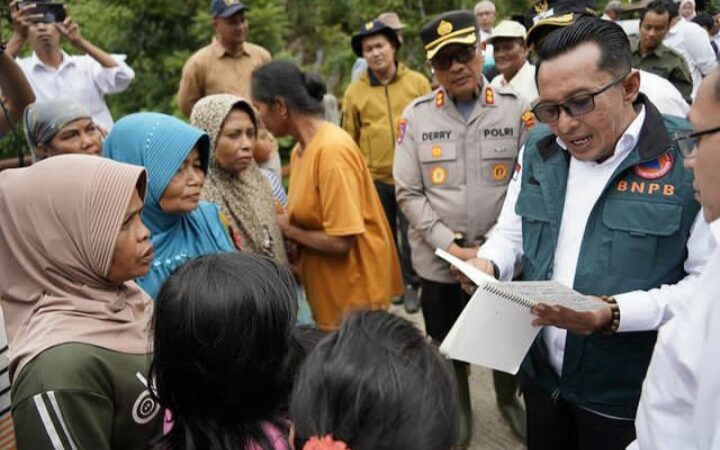 Pemkab Tanah Datar mengusulkan pembangunan delapan sabo dam untuk mengantisipasi bencana banjir bandang kepada BNPB
