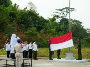 Universitas Islam Negeri (UIN) Imam Bonjol Padang menggelar upacara bendera dalam rangka memperingati Hari Kebangkitan Nasional ke-116