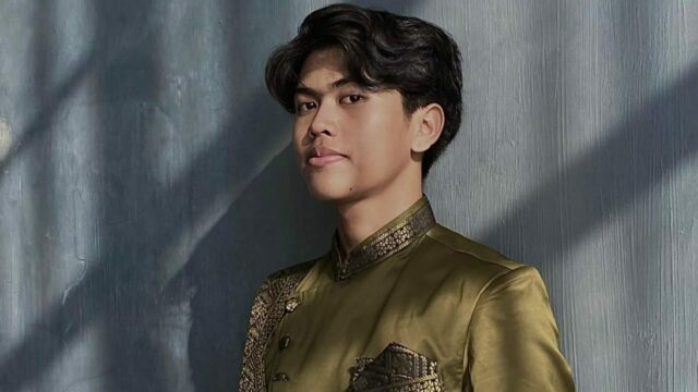 Moderasi beragama tidak akan terwujud dengan upaya institusi saja. Kita perlu bergandeng tangan untuk mewujudkan moderasi beragama di NKRI.”