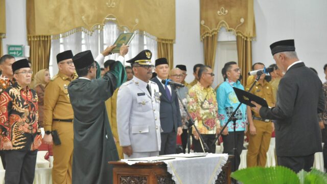 Gubernur Sumbar, Mahyeldi Ansharullah melantik Suprayitno sebagai Penjabat (Pj) Wali Kota Payakumbuh. Pelantikan dilaksanakan di Auditorium