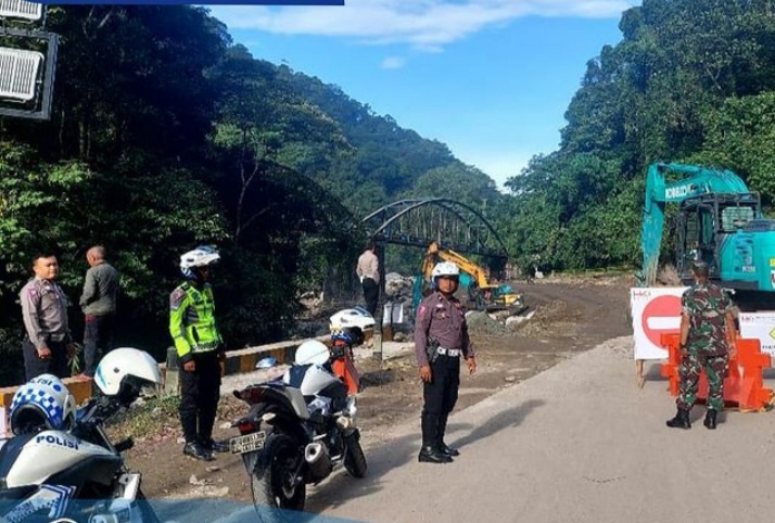 Viral Dugaan Pungli di Lembah Anai, Polisi: Pelaku Salah, Bus Juga Tak Ada Izin Lewat