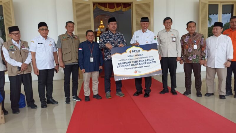 BPKH Salurkan Bantuan Tahap 2 untuk Korban Banjir Bandang Sumbar