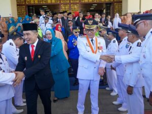 Masa jabatan Wali Kota Padang, Hendri Septa dan Wawako Ekos Albar berakhr pada Senin (13/5/2024). Hendri Septa dan Ekos Albar pun berpamitan