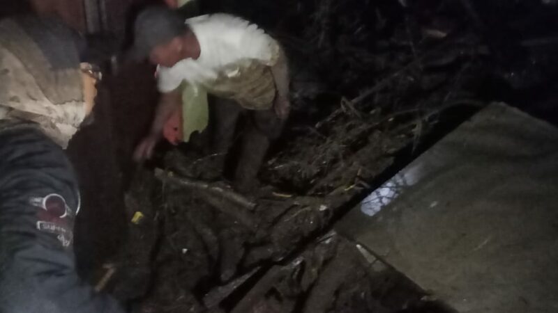 Korban Meninggal Banjir Bandang yang Ditangani RS Achmad Mochtar Sudah 18 Orang