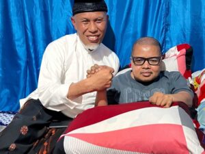 Disemangati Lewat DM, Mahyeldi Kunjungi Disabilitas di Tanah Datar