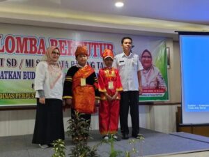 Lomba Bertutur Tingkat SD, Membangkitkan Semangat Membaca Generasi Muda Padang