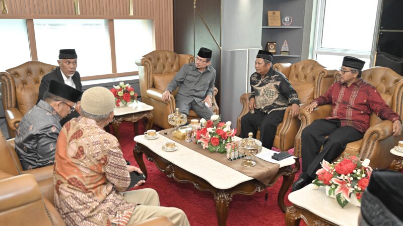 Gubernur Mahyeldi Tindaklanjuti Usulan Jalan Alternatif Padang-Bukittinggi