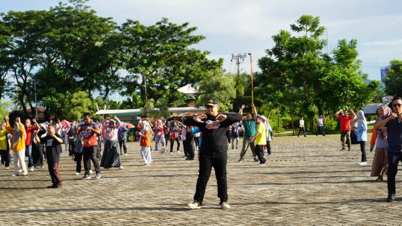 Rutin Ikut Senam Pagi, 2 ASN Pemko Padang Terima Reward dari Pj Wako