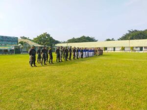 Dinas Sosial (Dinsos) Kota Padang bersama Batalyon Infanteri 133 melakukan kegiatan pembinaan terpadu kepada puluhan anak jalanan.