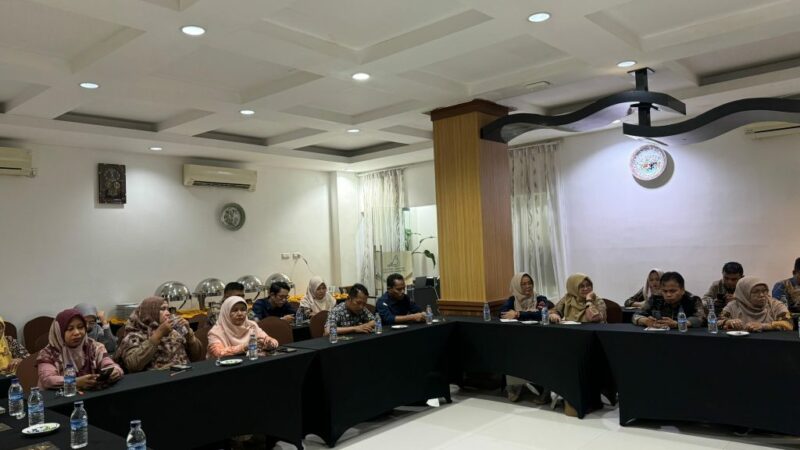Lembaga Penjaminan Mutu (LPM) UIN Imam Bonjol Padang menggelar acara Focus Group Discussion (FGD) Penyusunan Pedoman Kegiatan.