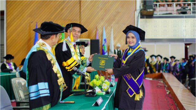 Wisuda III/2024: UNAND Lepas 1.184 Wisudawan