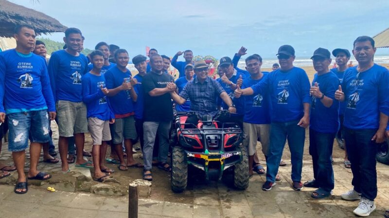 Epyardi Asda Nilai Potensi Wisata Pantai Air Manis Luar Biasa