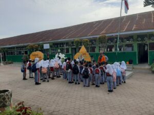 Bagi orang tua yang ingin mendaftarkan anak-anaknya untuk Sekolah Dasar (SD) negeri di Kota Padang, harus mulai mempersiapkan segala.