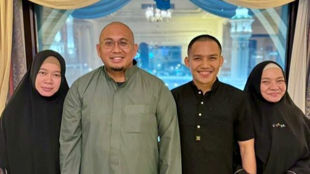 Ketua DPD Partai Gerinda Sumbar, Andre Rosiade menjalani ibadah haji pada tahun ini. Dalam kesempatan ibadah di Tanah Suci ini, Andre