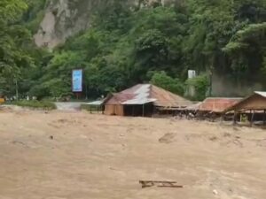 Cuaca Ekstrem Mengintai Sumbar, BMKG Peringatkan Ancaman Hidrometeorologi