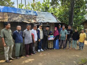 Percikan Kisah Nenek Berusia 83 Tahun di Situjuah yang Tinggal di Rumah Mirip Kandang Ternak, Bantuan Berdatangan
