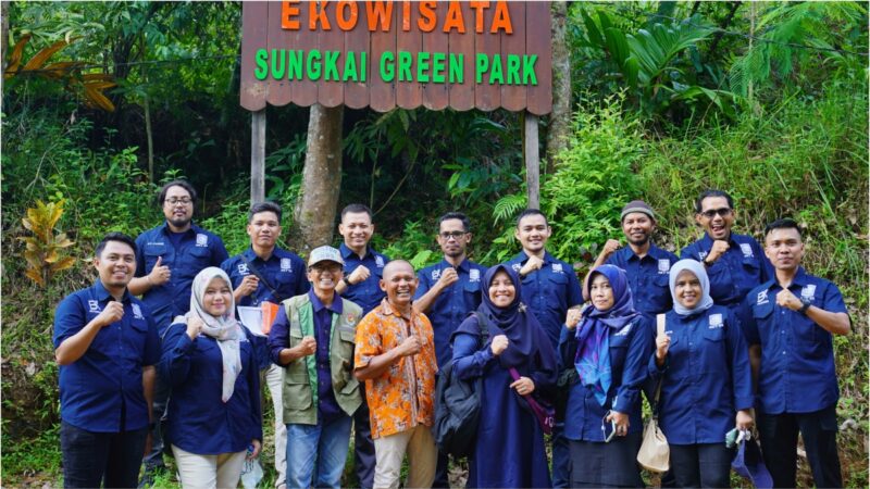Mahasiswa Magister Ilmu Komunikasi UNAND Kuliah Lapangan di Ekowisata Sungkai Green Park