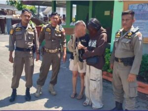 Nyaris Diamuk Massa, Satpol PP Padang Amankan 2 Pasangan Muda Mudi dari Kosan di Lubeg