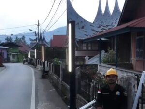 Pemkab Solsel Perbaiki 315 Lampu Hias di Kawasan Saribu Rumah Gadang