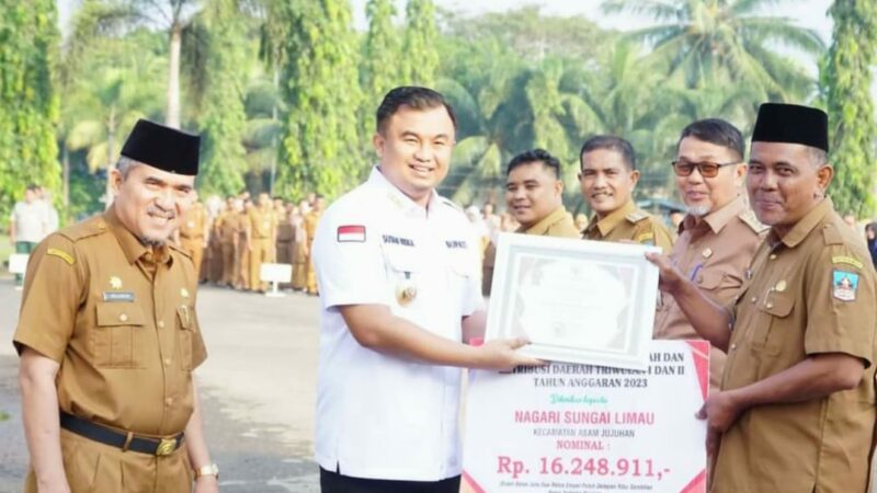 Nagari Sungai Limau merupakan sebuah nagari yang terletak di Kecamatan Asam Jujuhan, Kabupaten Dharmasraya, Provinsi Sumatra Barat.