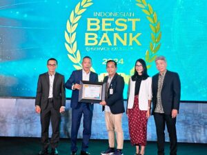 Bank Nagari Raih 2 Penghargaan di 21th Infobank MRI Banking Service Excellence 2024