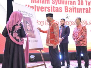 Hadiri Syukuran 30 Tahun Unbrah, Mahyeldi Sebut Sumbar Masih Kekurangan Dokter