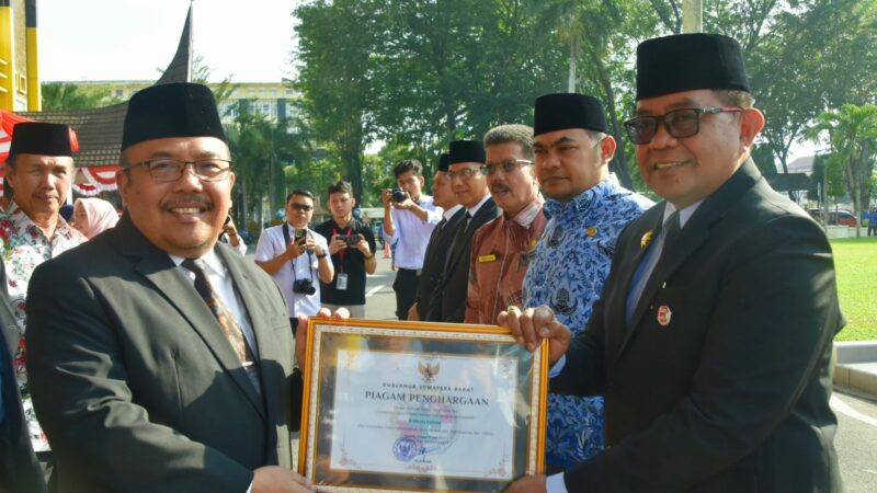 Permudah Akses Pembiayaan Koperasi dan UKM, Pemko Padang Diganjar Penghargaan
