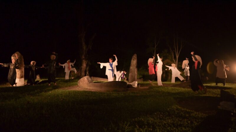 'MASA': Site-Specific Performance di Menhir Maek
