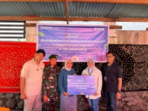 PNM Salurkan 250 Paket Bantuan untuk Korban Bencana di Tanah Datar