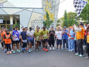 Rangkaian Peringatan HUT Kota Padang Resmi Dimulai, Pj Wako Lepas Peserta Padang Trail Running