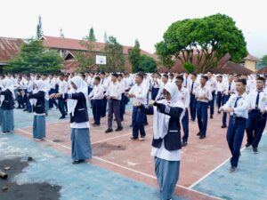 Diakomodir Disdikprov, Siswa yang Tak Tertampung Kini Bisa Bersekolah di SMA Negeri